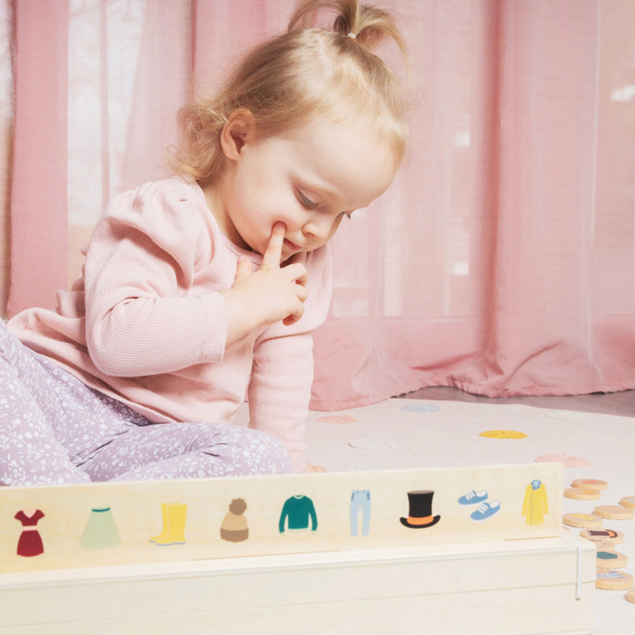 Bildersortierbox für Kinder von der Marke Small Foot bei Fambees.