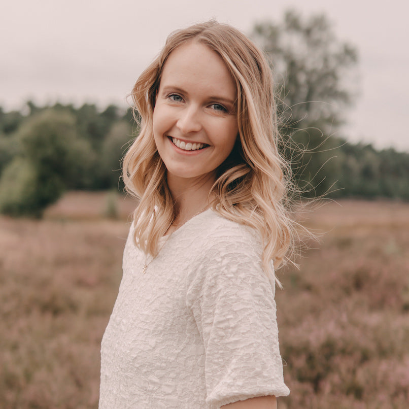 Foto von Gründerin des Onlineshops Fambees Debbie