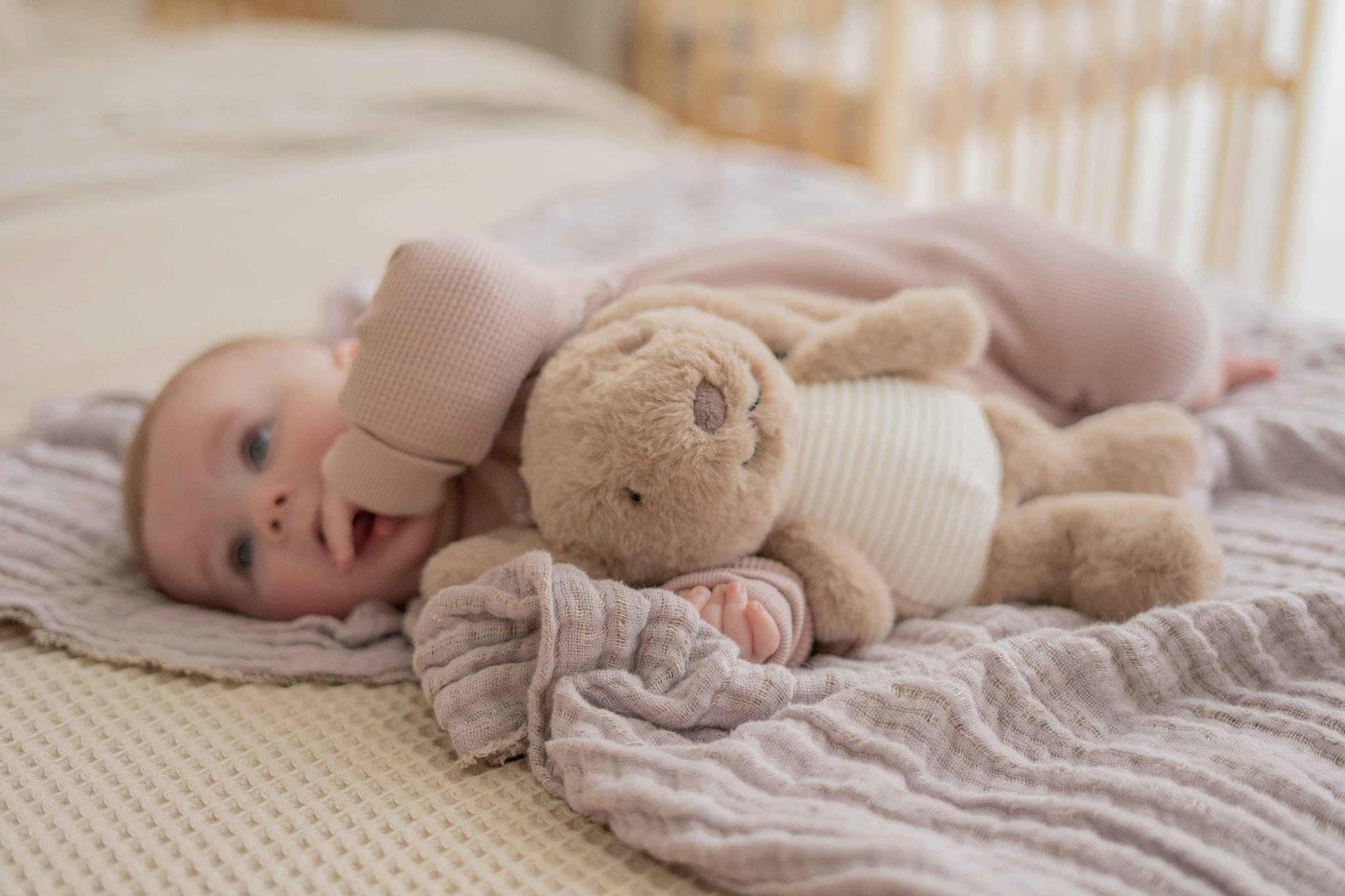 Heartbeat Comforter Hase Milo von der Marke Flow Amsterdam