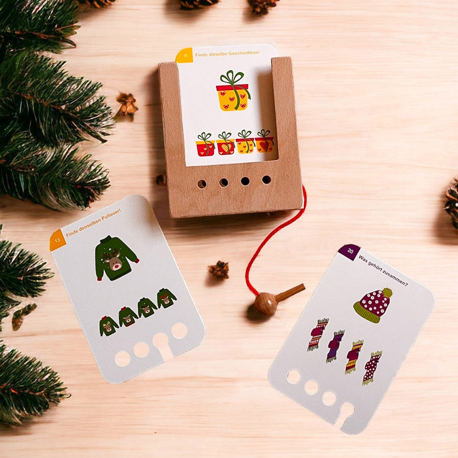 Lochkasten mit einer Winter-Edition an Lochkarten