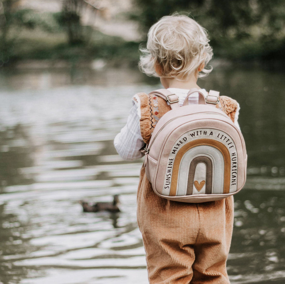Der Rucksack ist perfekt für Kinder auf Ausflügen oder für den Kindergarten.