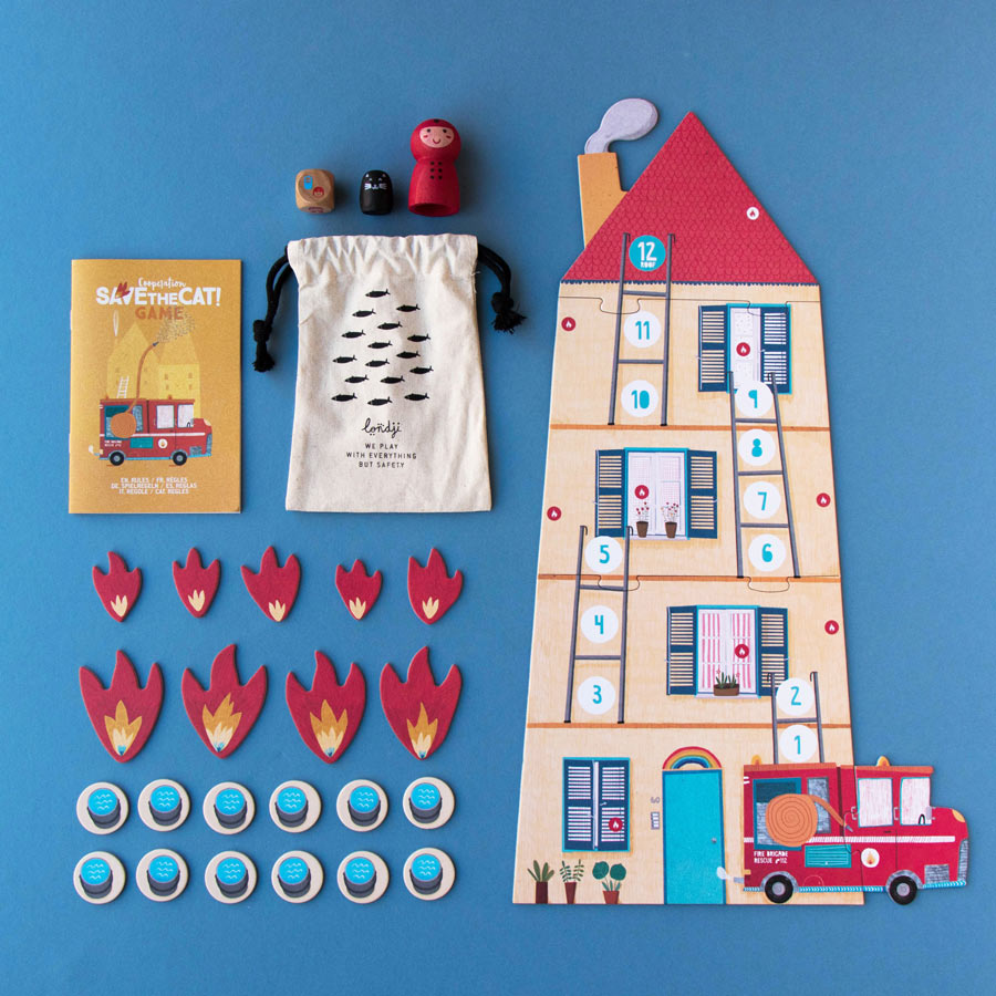 Das Spiel von Londji kommt mit einem Spielbrett zum Puzzeln, 2 Spielfiguren, einem Würfel, 9 Feuerchips und 12 Wassereimerchips.