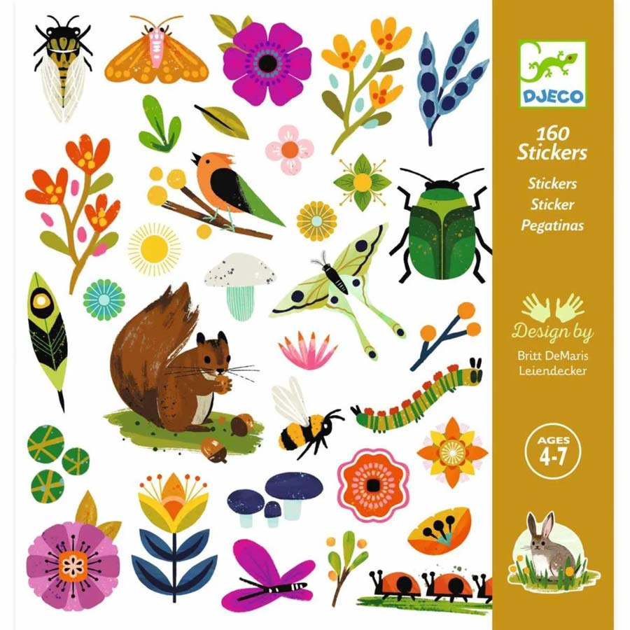 Djeco Sticker-Set mit Motiven wie Eichhörnchen, Blumen, Käfer, Vögel und Pflanzen.