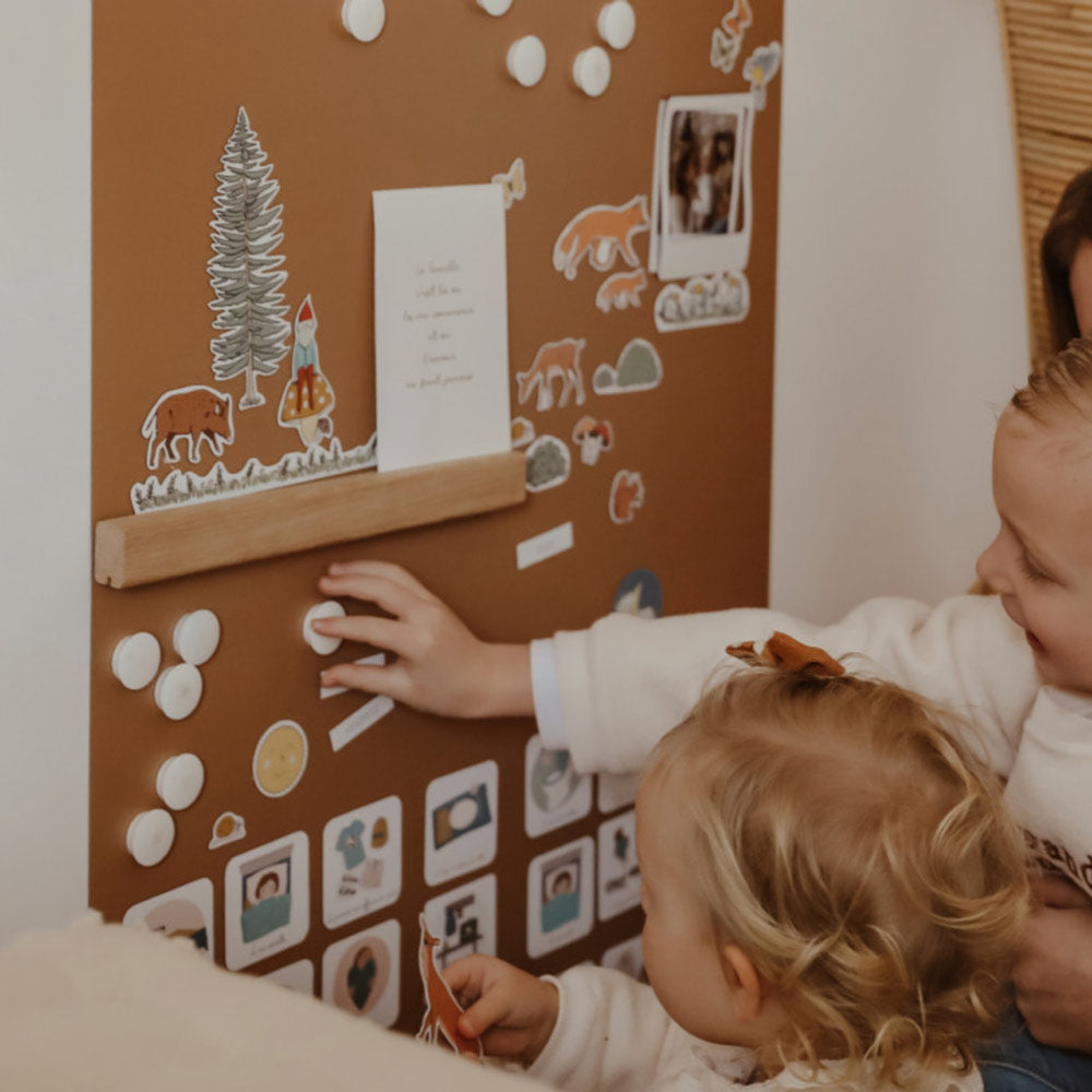 Die Magnete passen perfekt zu der Magnettafel für Kinder von der Marke Ferflex aus Frankreich.