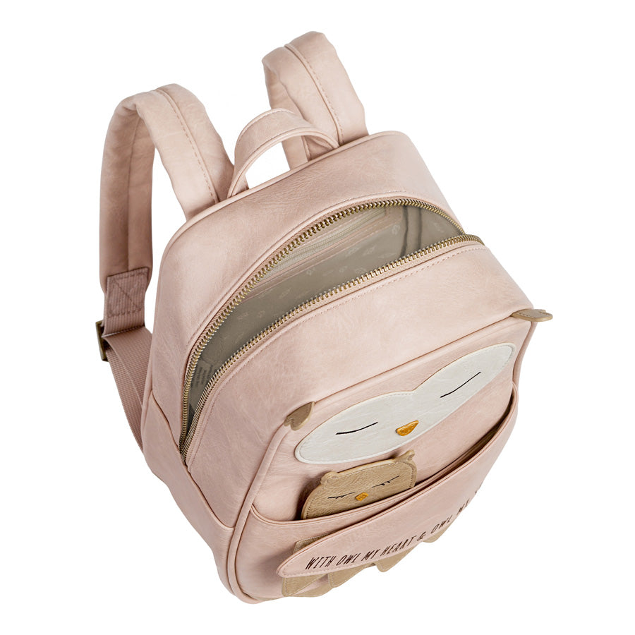 Der Rucksack ist perfekt für den Kindergarten, Ausflüge oder andere Trips. Mit Reißverschluss zum Öffnen und Schließen und gepolsterten Riemen.