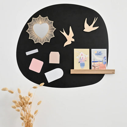 Magnettafel oval in der Farbe schwarz mit dekorativen Elementen