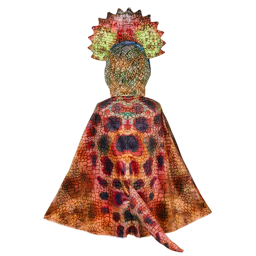 Am Rücken des Dino Kostüms ist noch ein Schwanz, der das Outfit noch cooler macht. 