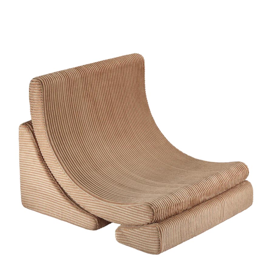 Moon Chair in der Farbe Toffee besteht aus drei Teilen.