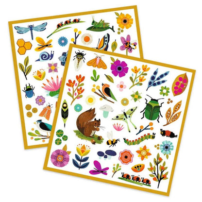 Das Sticker-Set Garten besteht aus 160 Stickern rund um das Thema Blumen, Pflanzen und Tiere im Garten wie Käfer.