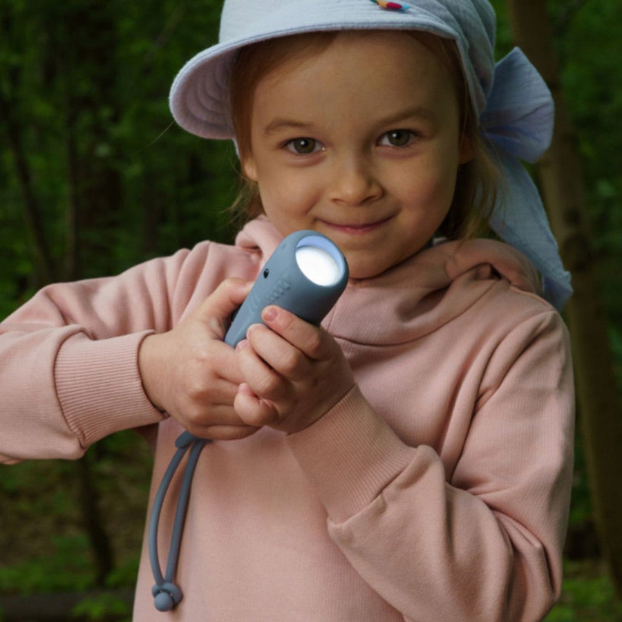 Taschenlampe für Kinder - LED und Akku